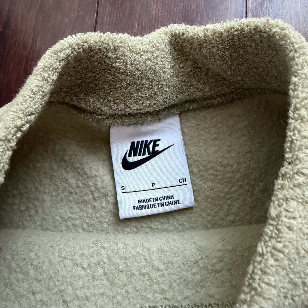 Nike Plush Fleece Women's Long Sleeve Size S Top Gym Workout Slim Mock-Neck - Picture 6 of 7